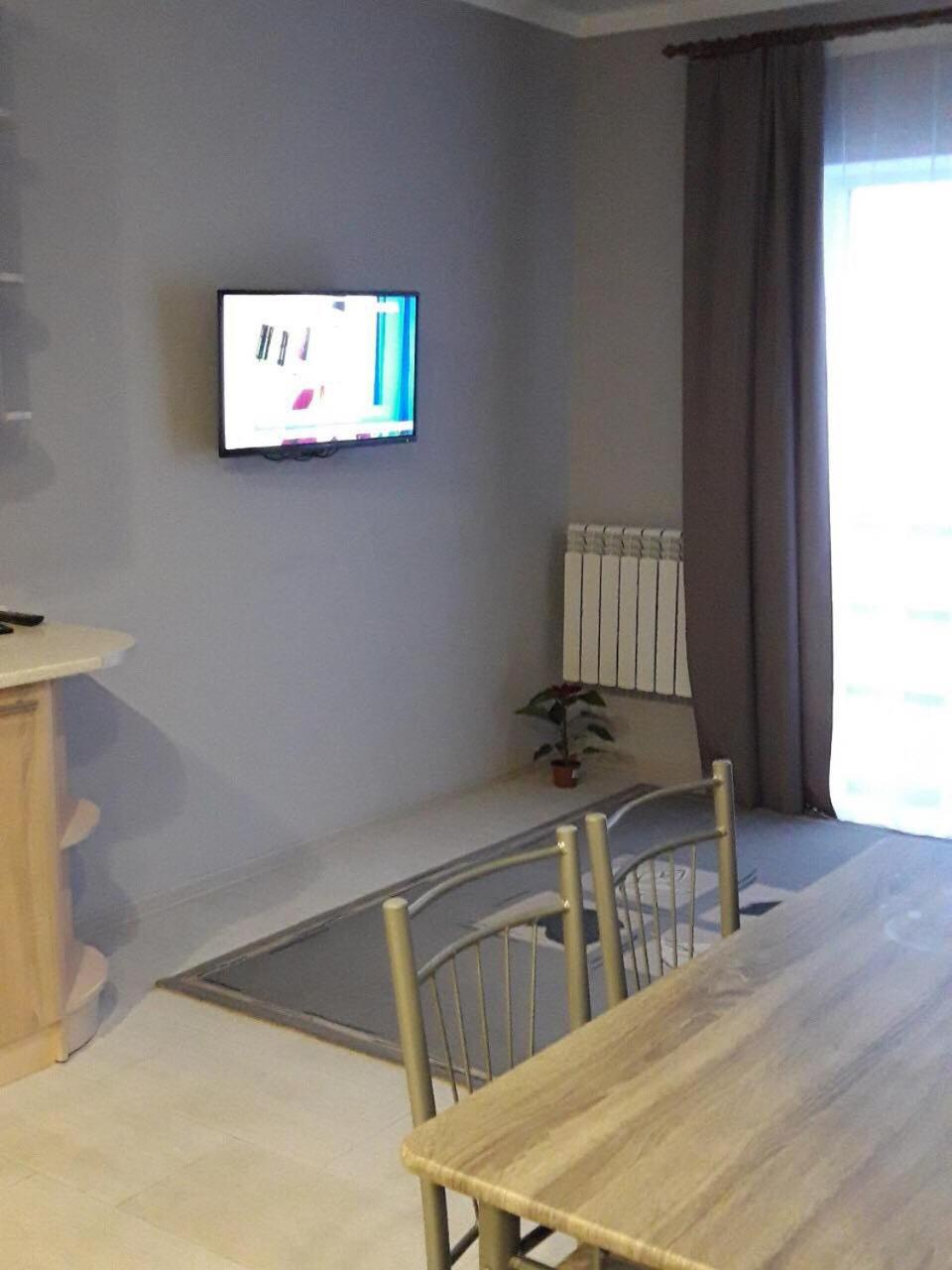 Lutsk, Double-Room Apartments Екстериор снимка
